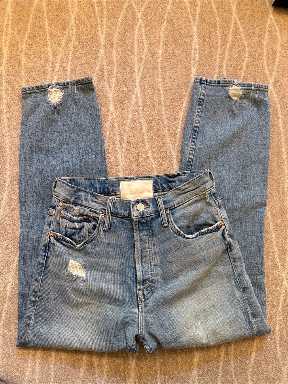 MOTHER Women’s Light Wash Distressed Straight Jeans size 26